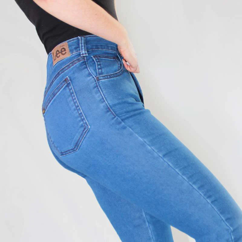 Jeans mujer lee 2025