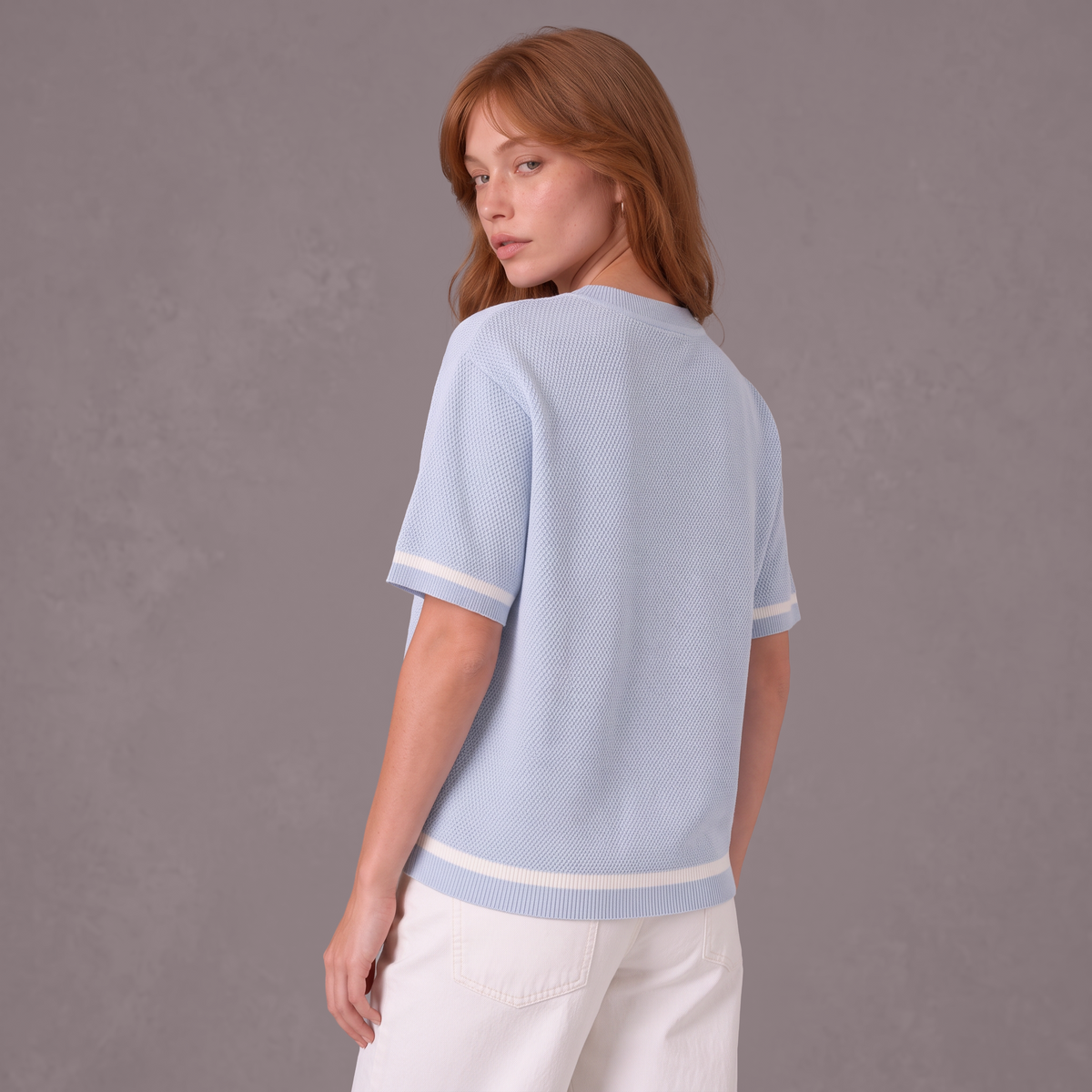 Sweater Tipo Camiseta Cuello V Lec Lee Azul Claro