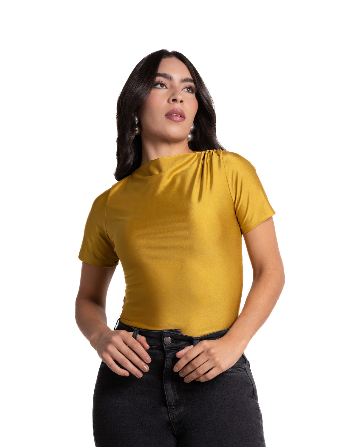 Camiseta para mujer color mostaza