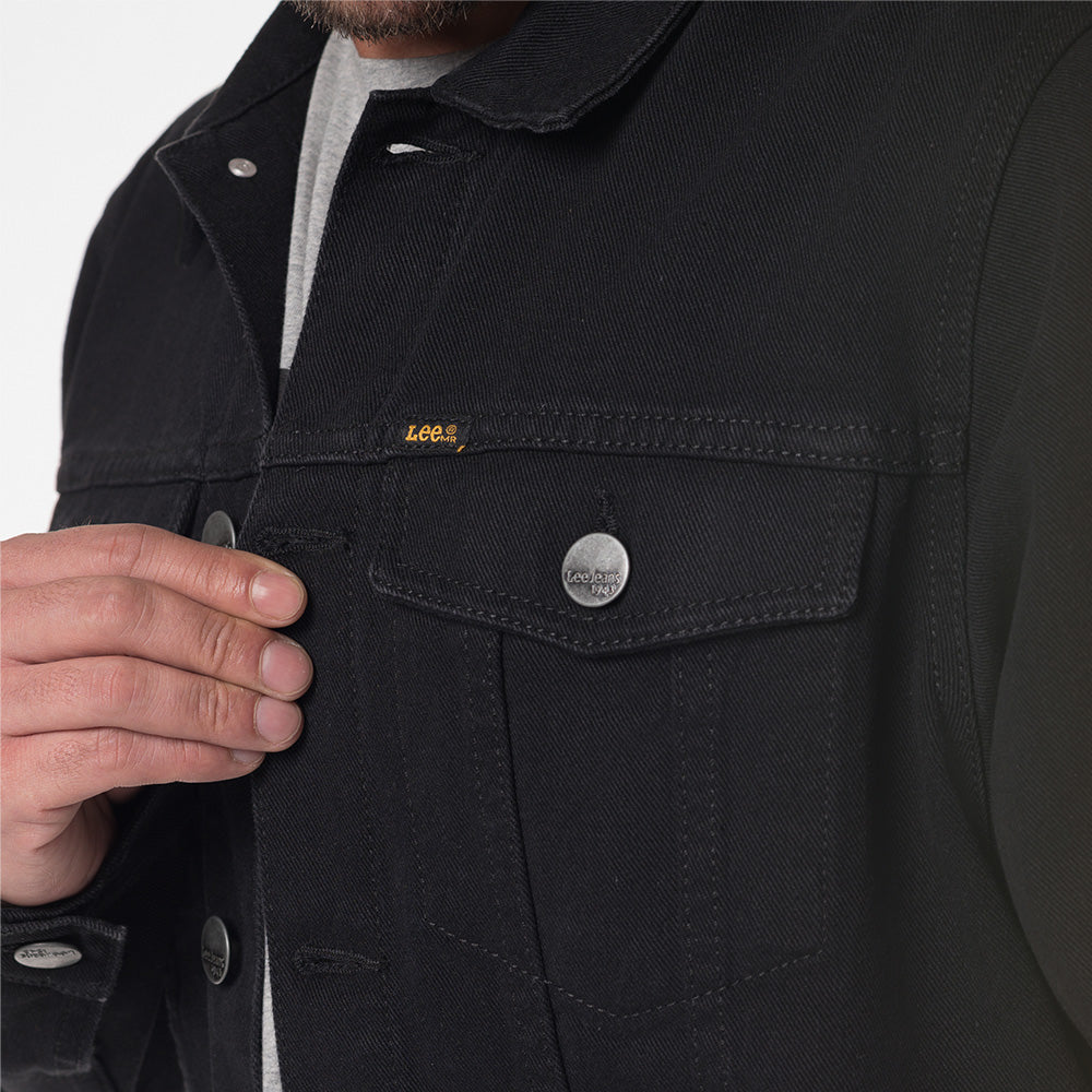 Chaqueta En Denim Clásica Renovada Lec Lee Negro